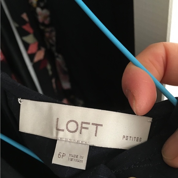 Loft dress - Picture 3 of 3